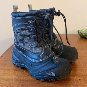 North face kids waterproof insulated snow boots